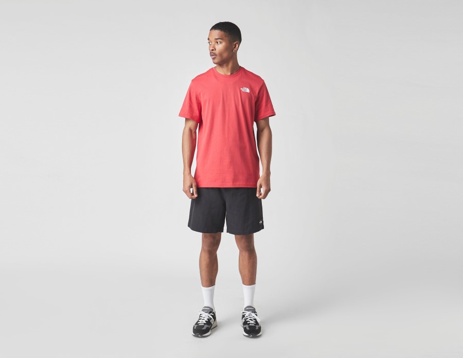 קופסה שחורה מקצרת את הפנים הצפוניות