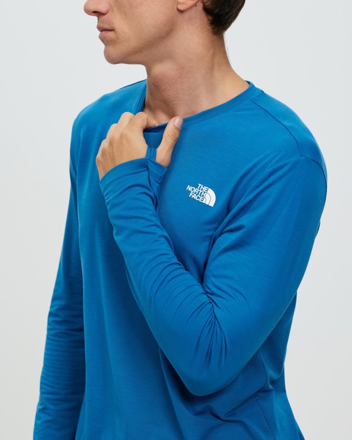 לשוטט טי שרוול ארוך הצפון פנים באנף כחול