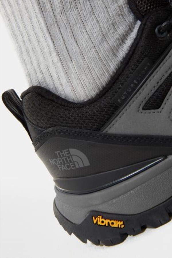 נעלי הליכה קיפוד שחורות עם אור עתידי