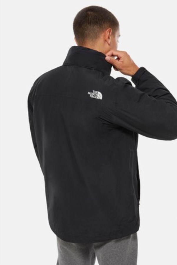 ז\'קט סנגרו שחור של ה-North Face