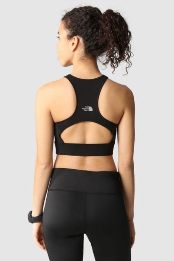 החזייה השחורה של ה-north Face Flex