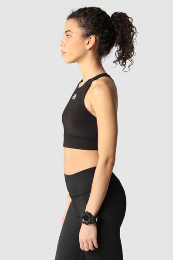 החזייה השחורה של ה-north Face Flex