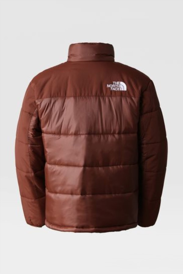 ז\'קט חום מבודד בחזית הצפון