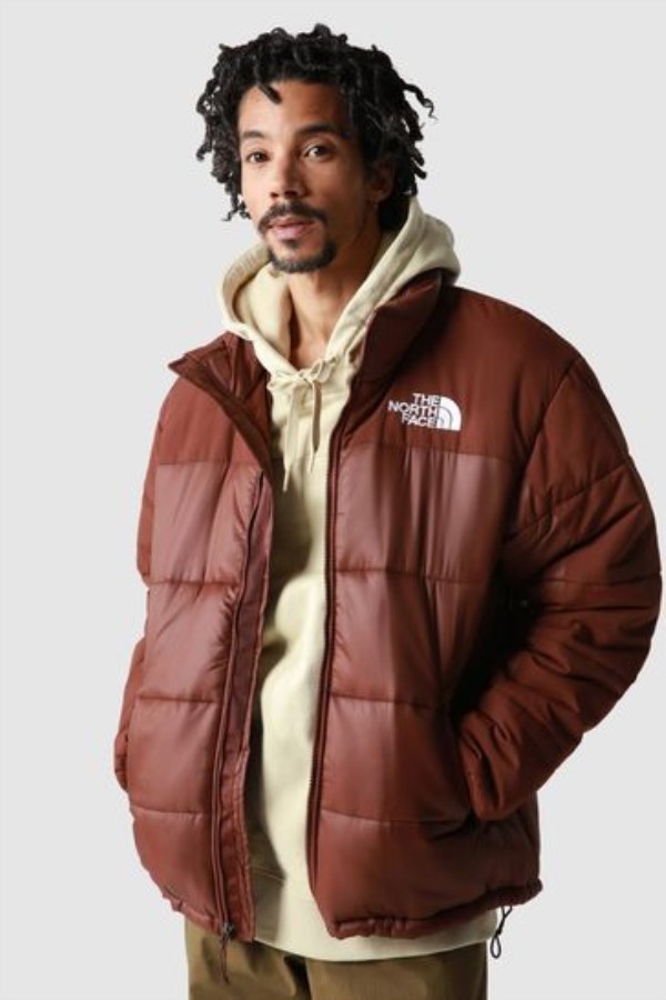 ז\'קט חום מבודד בחזית הצפון