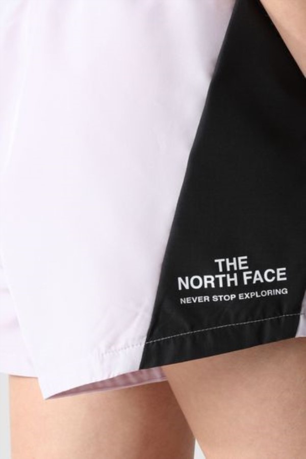 מכנסיים קצרים ארוגים באתלטיקה הרים סגולים