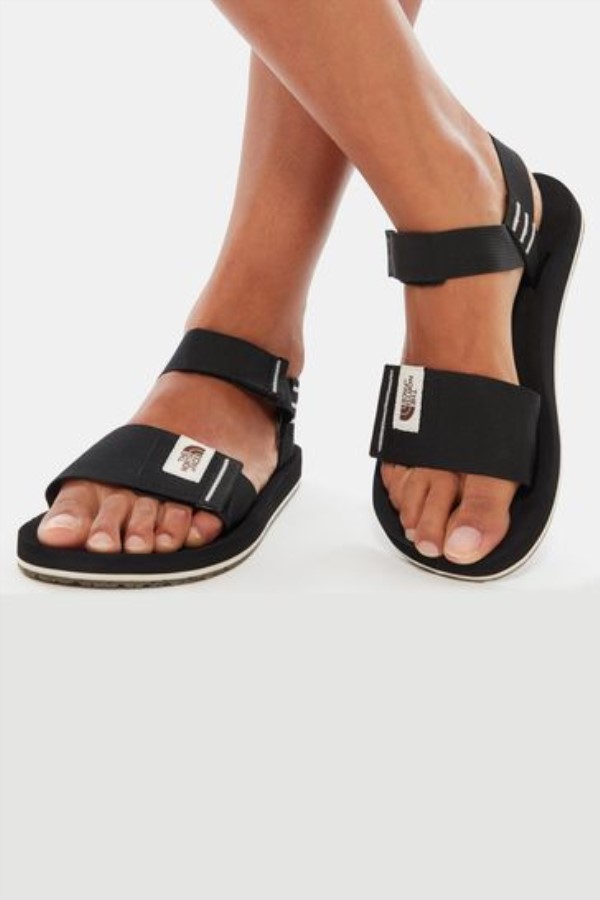 סנדלי סקינה שחורים