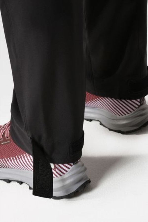 החזית הצפונית לנשים או מכנסיים שחורים עגולים