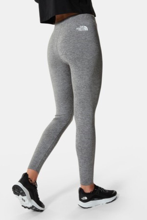 זומו חותלות את הפנים הצפוניות