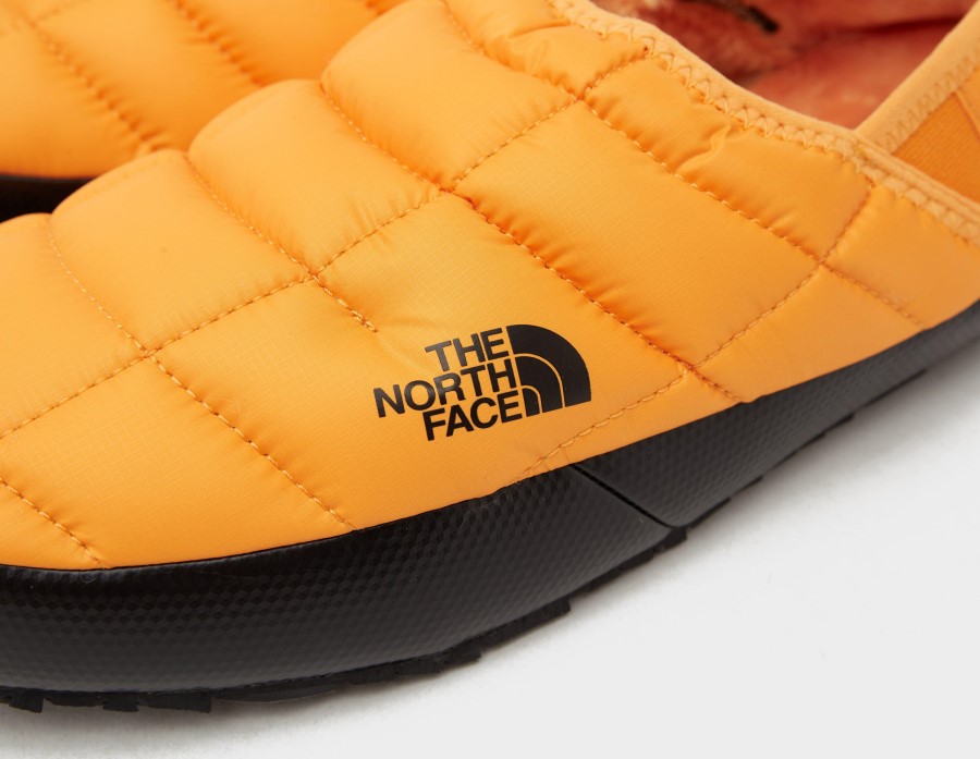The North Face Thermoball V Traction Mule צהוב