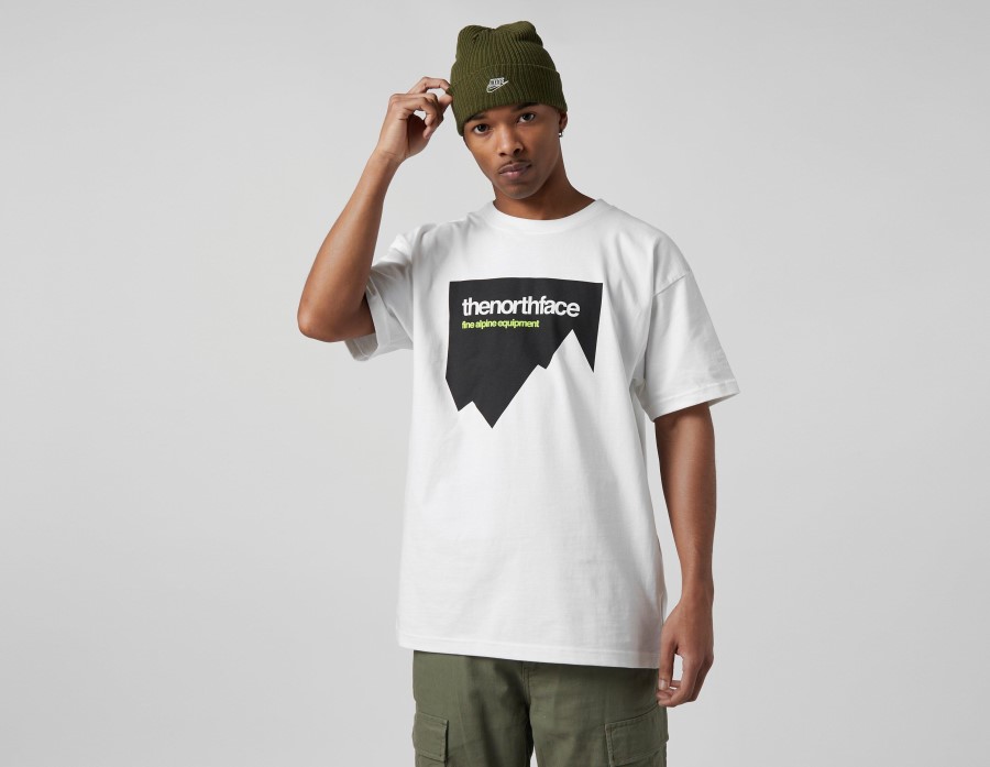 חולצת טריקו הרים ממוצא לבן