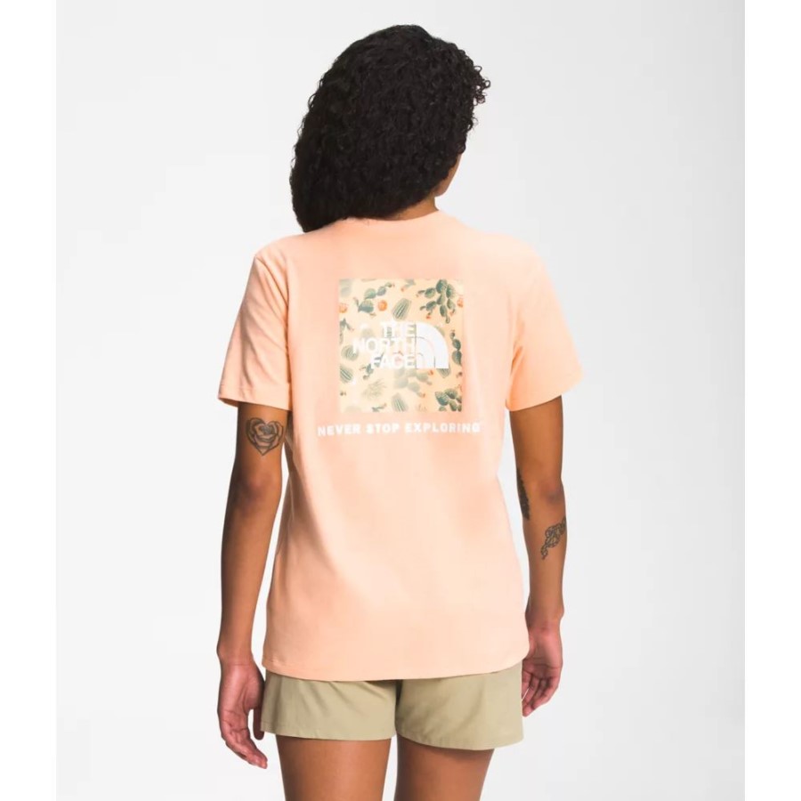 Apricot Ice The North Face נשים תיבת שרוול קצר Nse טי