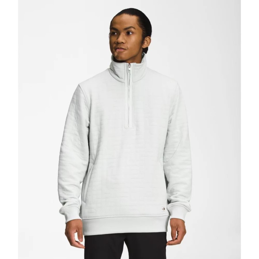 גברים אפורים משתוקקים שיא מרופד רוכסן את החזית הצפונית