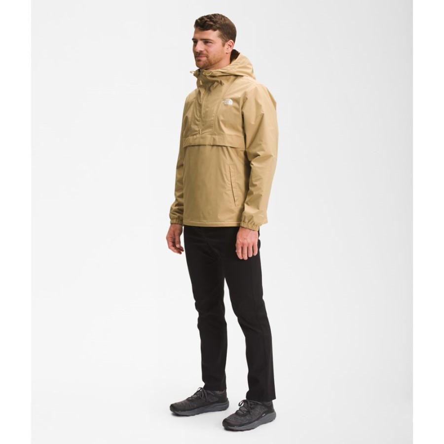 גברים אנטורה אנורק משזפים את הפנים הצפוניות