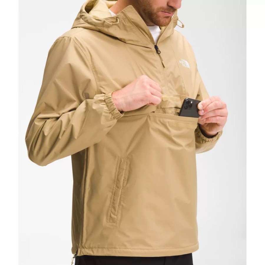 גברים אנטורה אנורק משזפים את הפנים הצפוניות