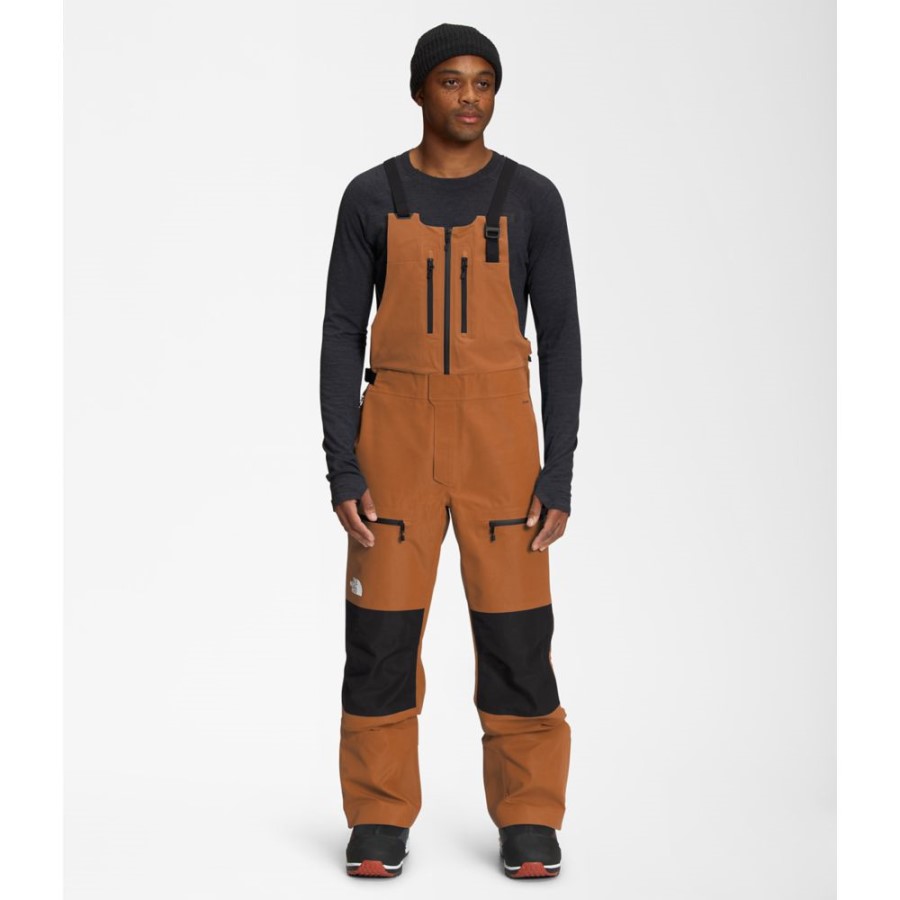 גברים סרקים עור חום החזית הצפונית