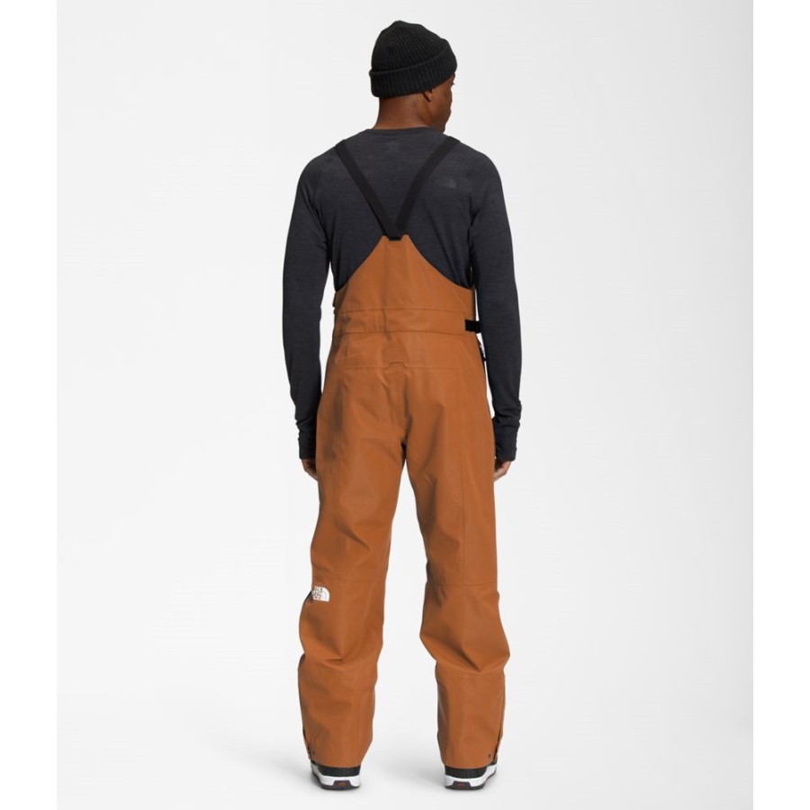 גברים סרקים עור חום החזית הצפונית