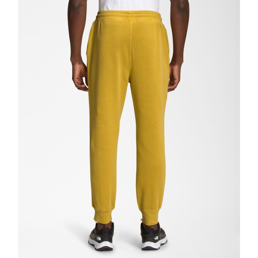 The North Face גברים בגד צבע ג\'וגרס זהב מינרלי