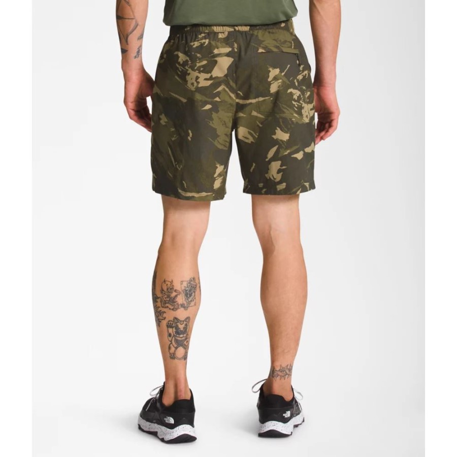 הגברים של ה-North Face מודפסים בכיתה V משיכה במכנסיים קצרים בצבע חום ירוק