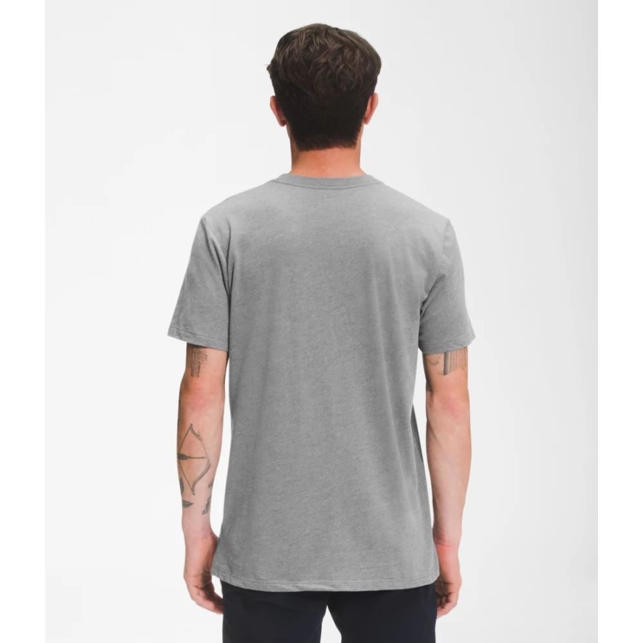 The North Face גברים שרוול קצר חצי כיפה טי אפור