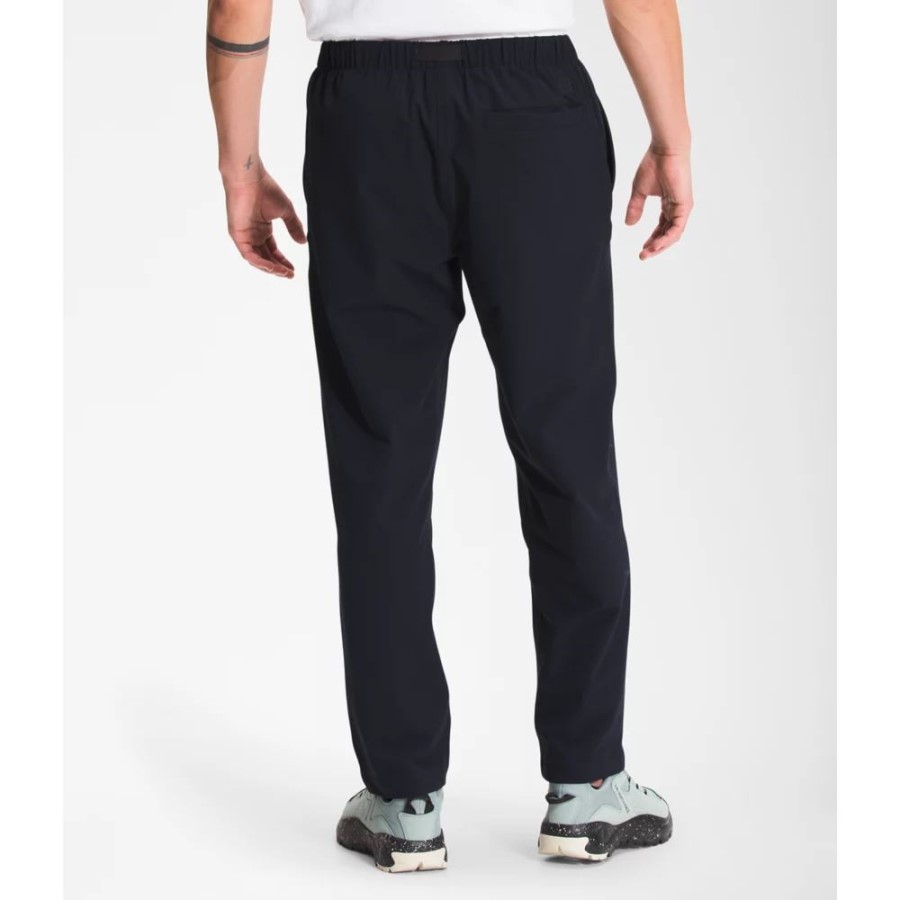 The North Face גברים טק מכנסיים קלים נייבי