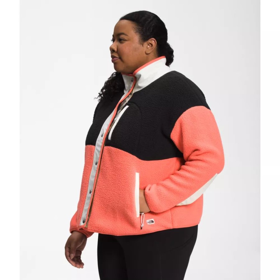 ה-North Face נשים בתוספת מעיל צמר קרגמונט מבריק לאור ירח