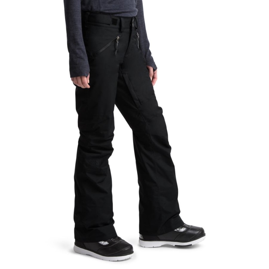 מכנסי נשים בקירוב שחורים את הפנים הצפוניות