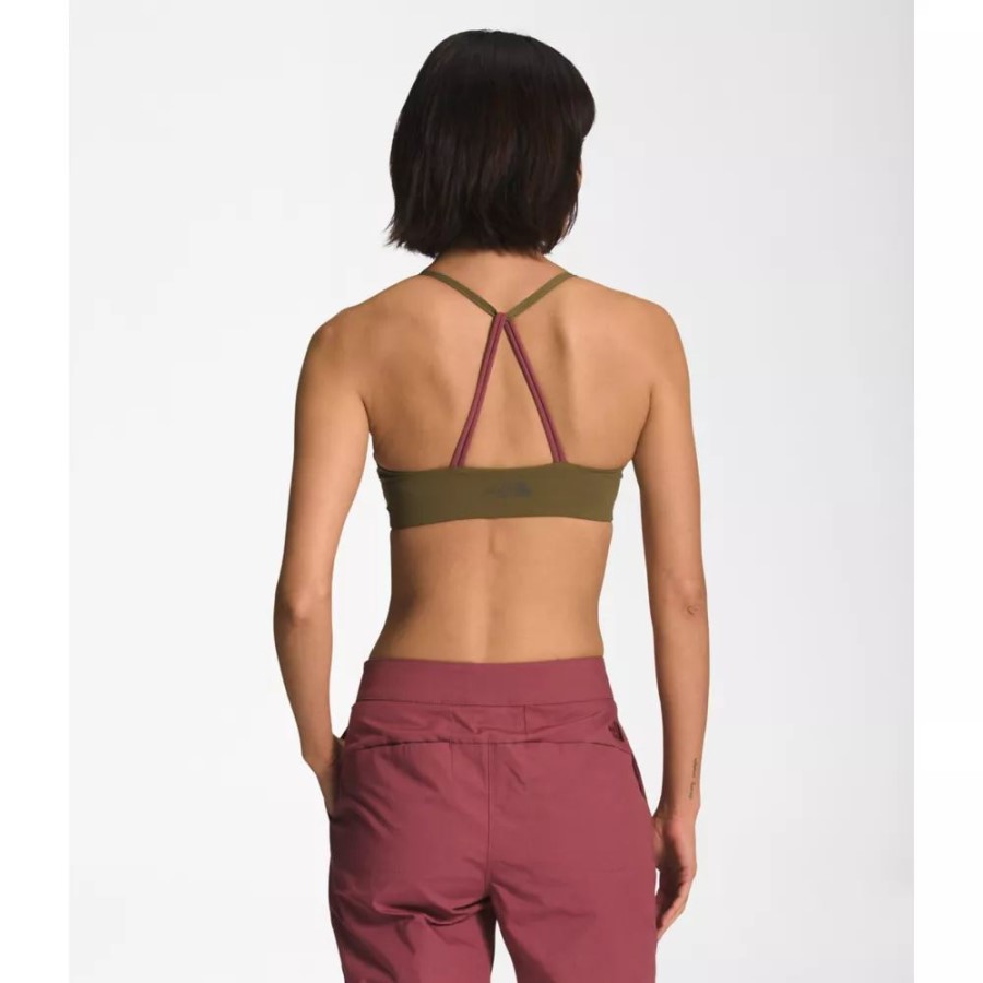 נשים מובילות ברלט הצפון פנים צבאית זית