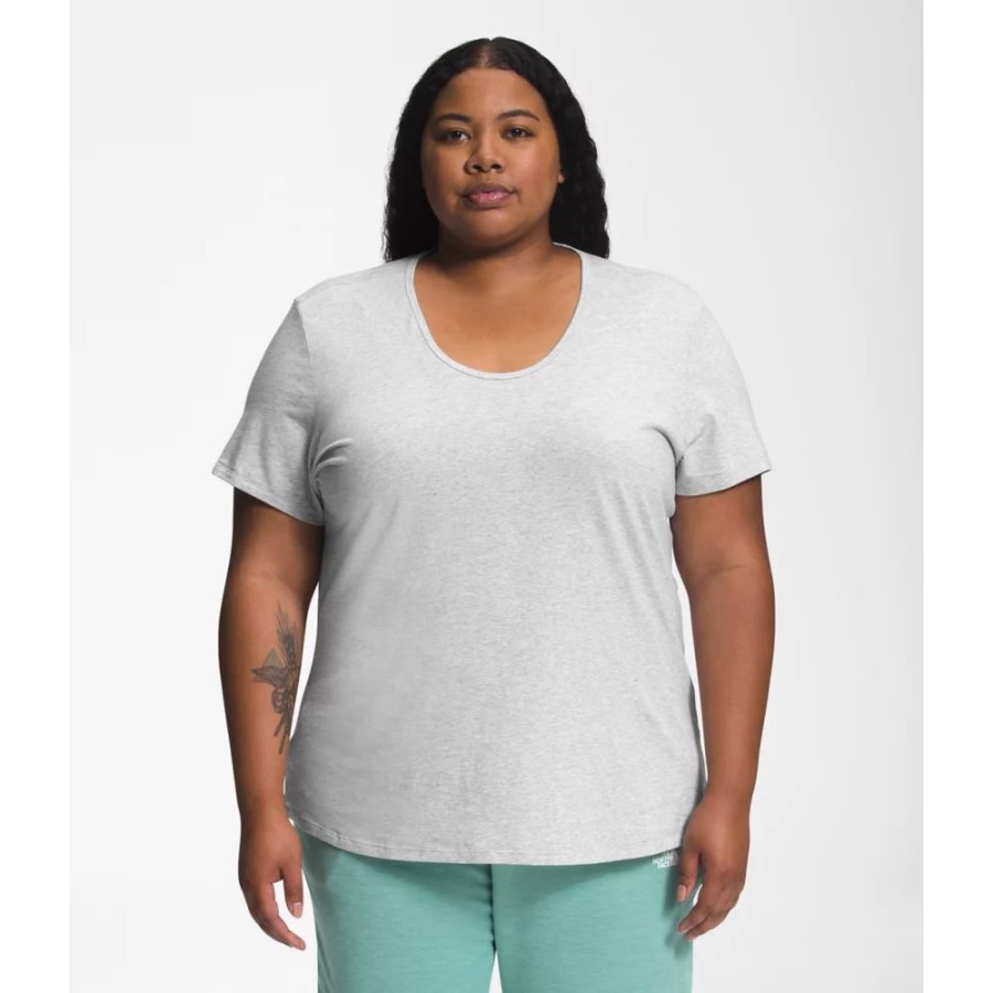 נשים בתוספת שטח שרוולים קצרים חולצה עם צווארון סקופ הצפון אפור