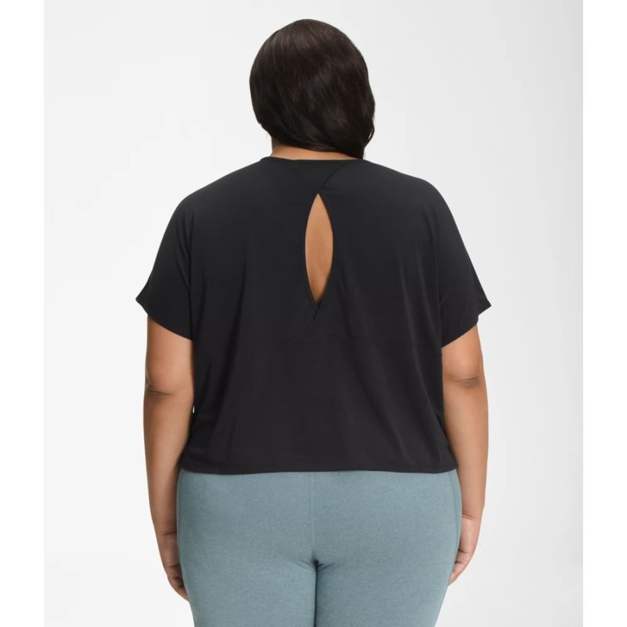 נשים פלוס לשוטט עם שרוולים קצרים עם שרוולים צפוניים שחורים