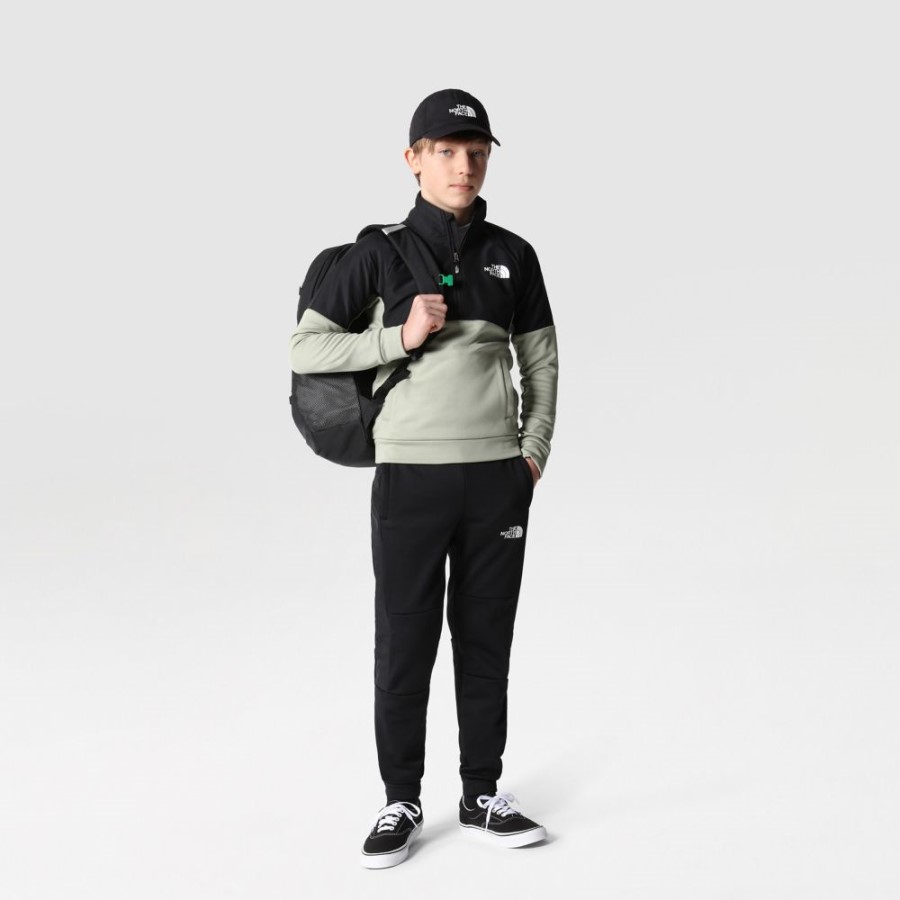 Black The North Face בנים מתאמנים ספורטאים