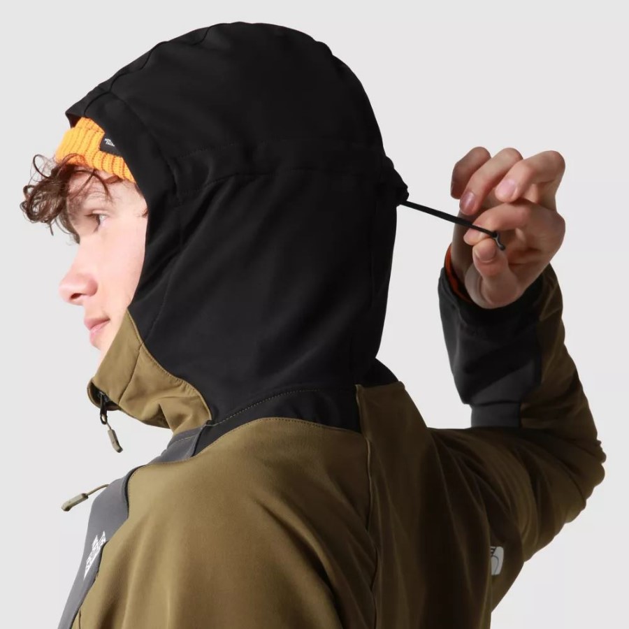 קפוצ\'ון קפוצ\'ון קפוצ\'ון רך אתלטי גברים זית צבאיים בצפון הפנים