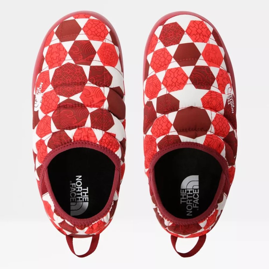 The North Face נשים Thermoball V Traction Winter פרדות אדום לוהט