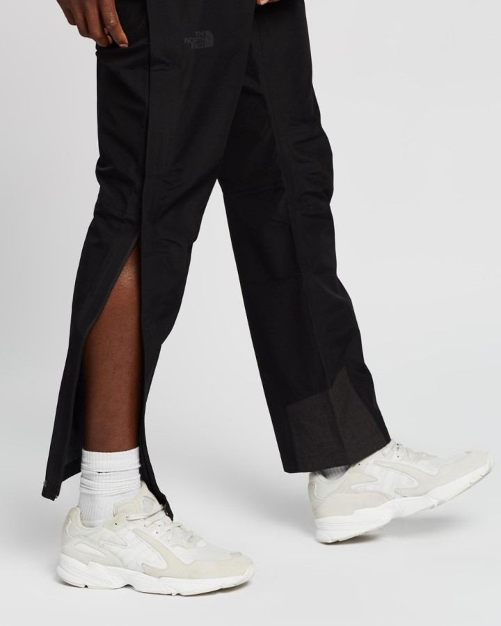 מכנסיים עם רוכסן מלא שחור