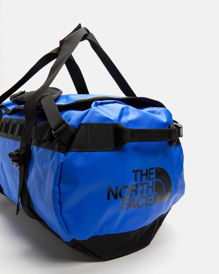 מחנה בסיס כחול ושחור דופל את החזית הצפונית