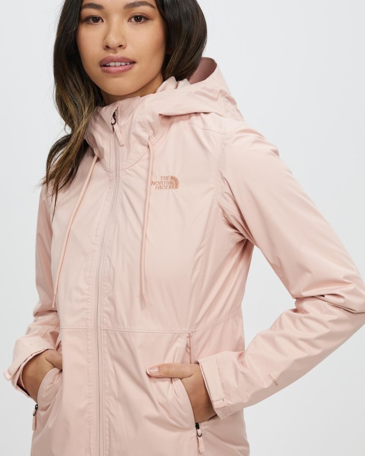 Arrowood Triclimate מעיל חול ורוד החזית הצפונית