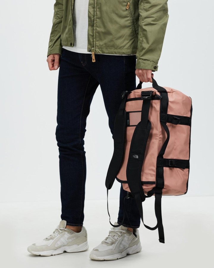 מחנה הבסיס דאפל הפנים הצפוני עלה שחר