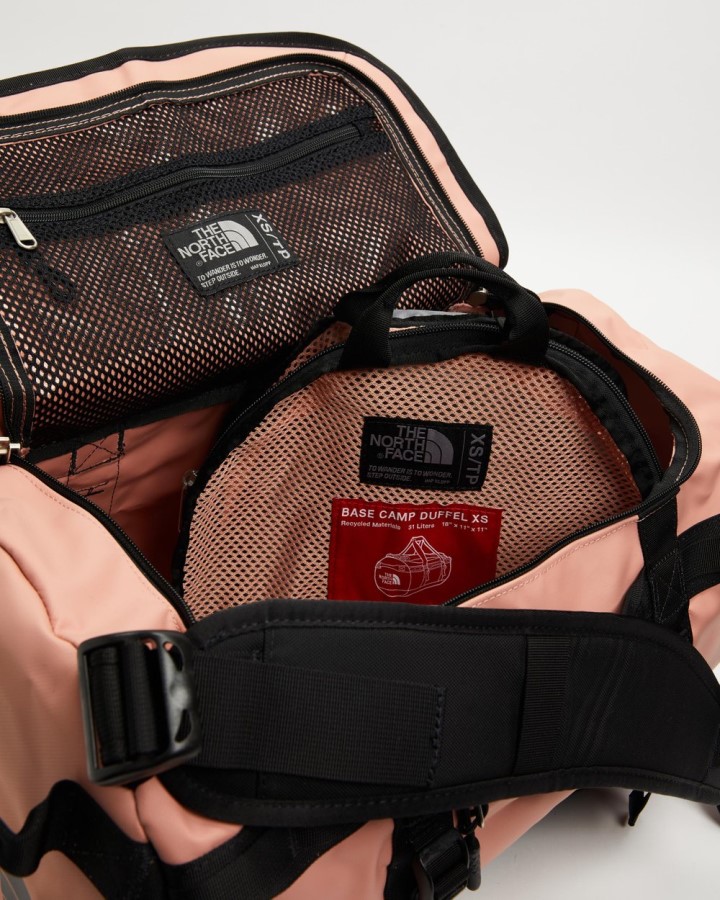 מחנה הבסיס דאפל הפנים הצפוני עלה שחר