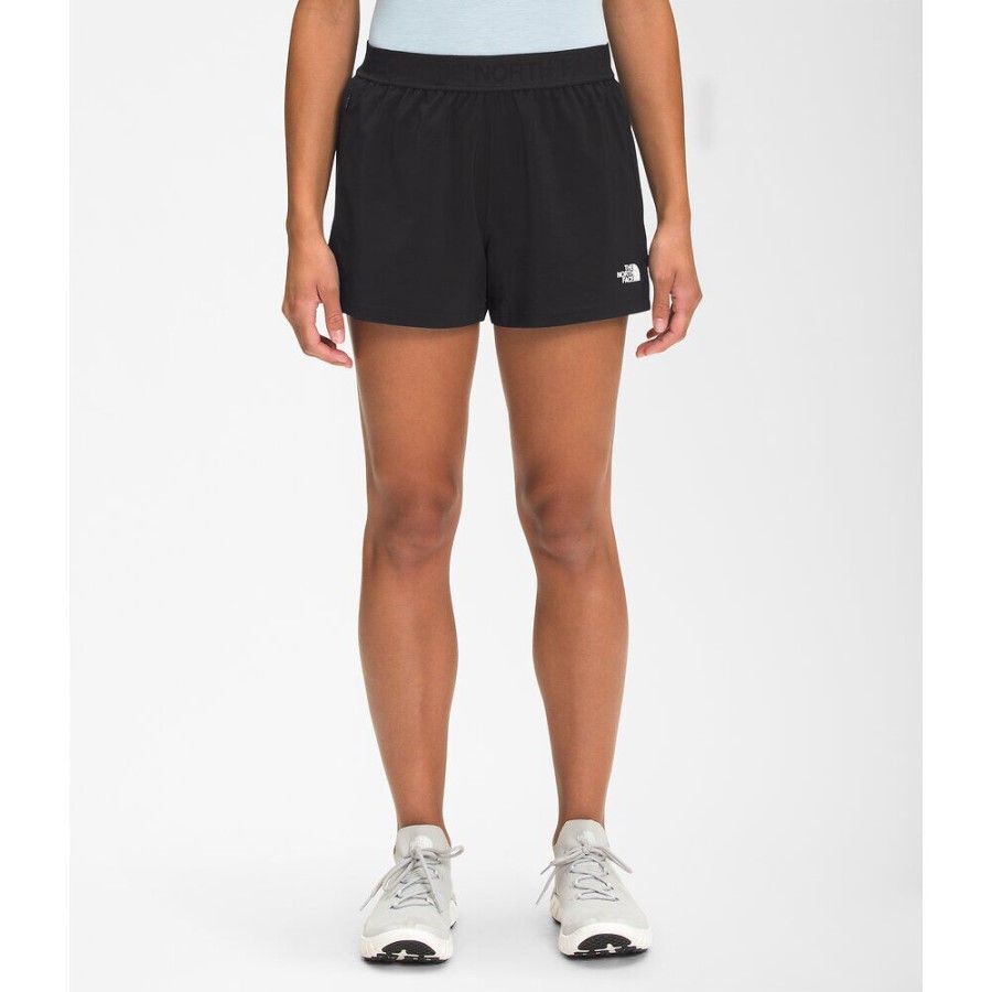 הנשים הצפוניות נודדות שחורות קצרות