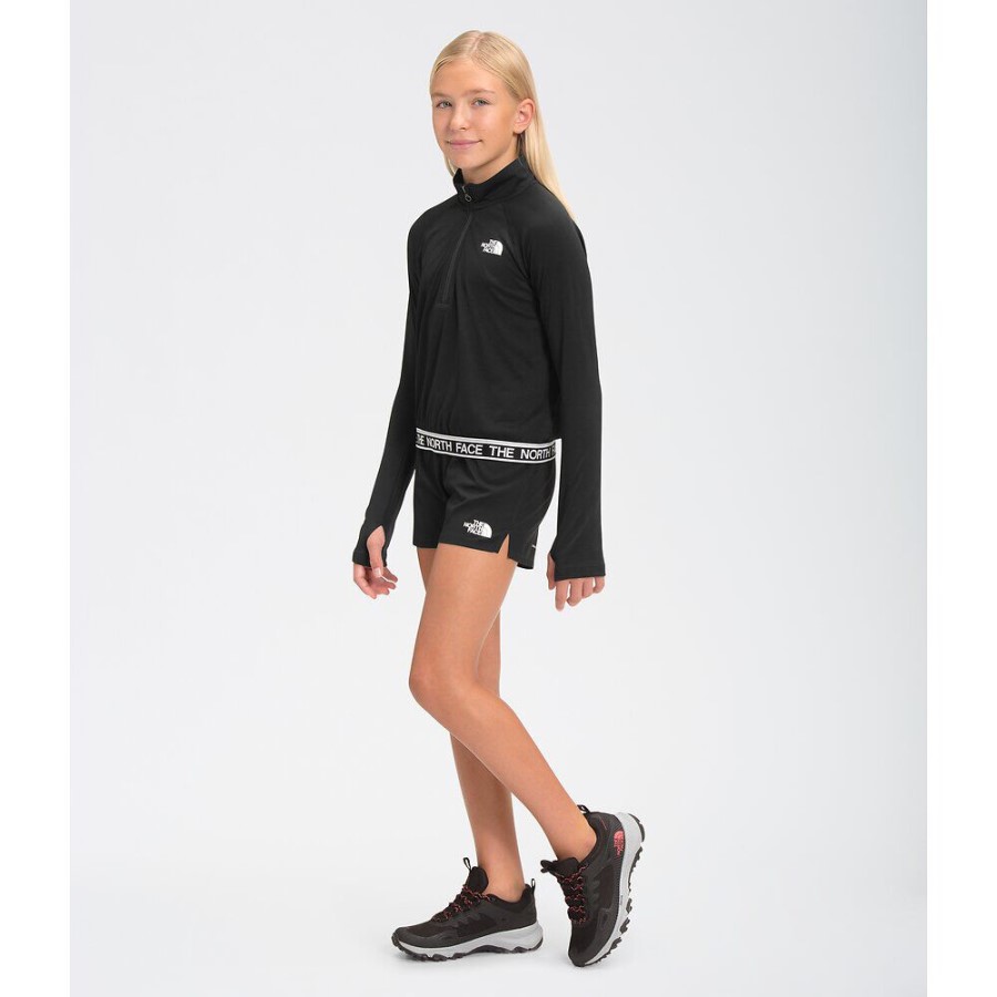 בנות על מכנסי הרים, הפנים הצפוניות שחורות