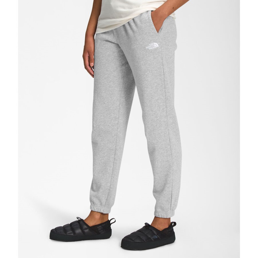 ה-North Face נשים אפור חצי כיפה מכנסי טרנינג