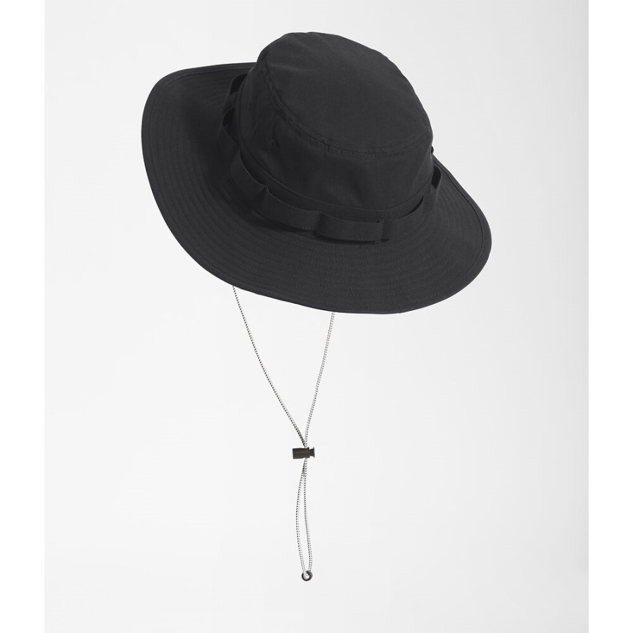 Black Class V Brimmer את החזית הצפונית