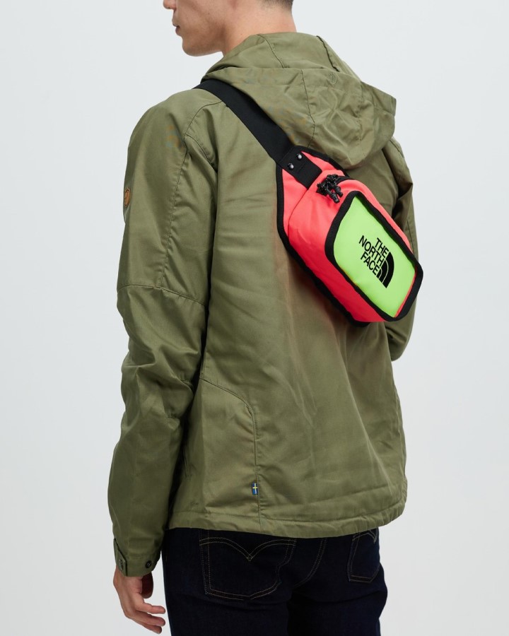 החזית הצפונית לחקור את הירך ירוק