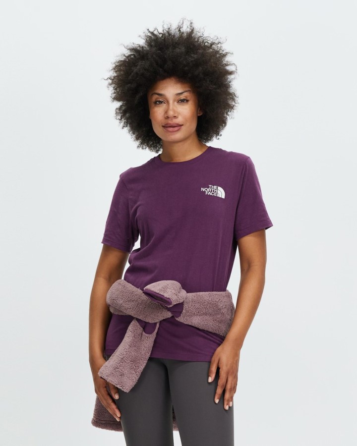 Blackberry Wine The North Face תיבת שרוול קצר Nse טי