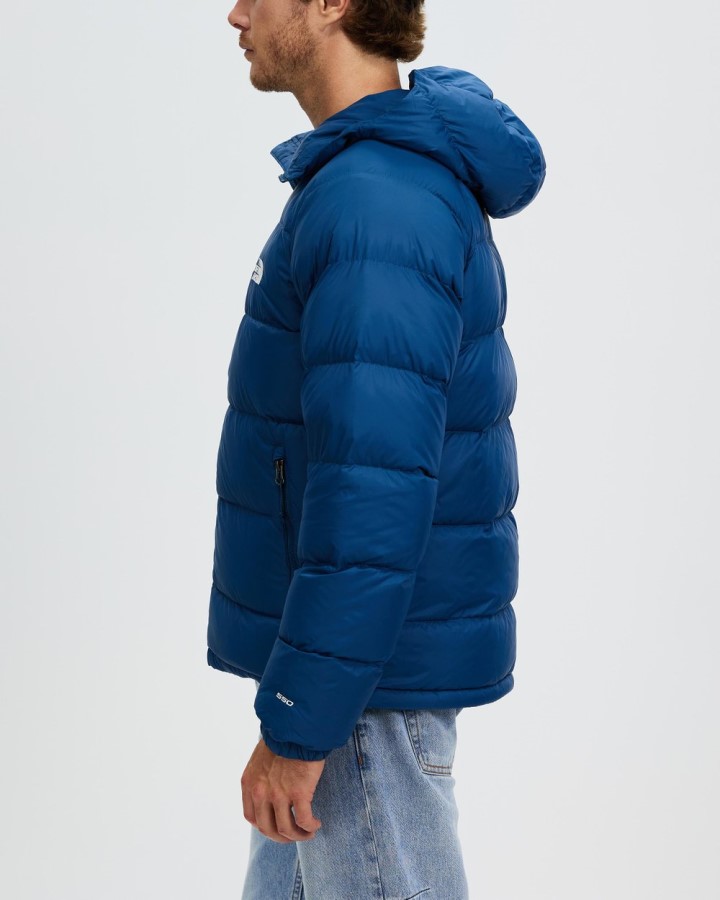 קפוצ\'ון היאליטי למטה כחול הפנים הצפוני